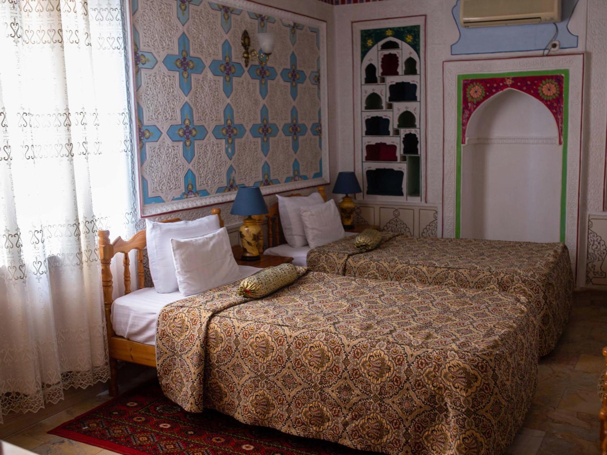 Sasha & Son Hotel Бухара Экстерьер фото