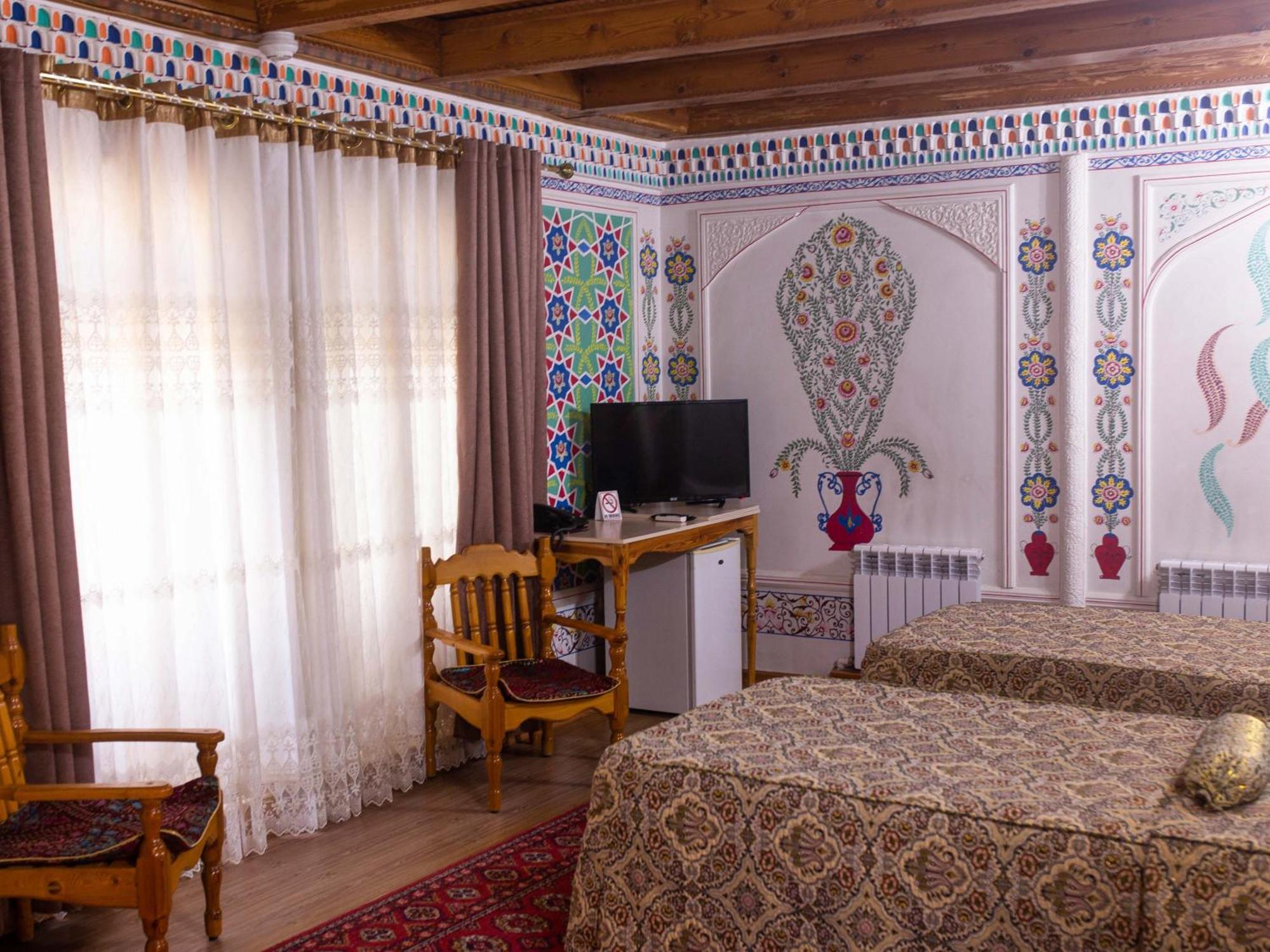Sasha & Son Hotel Бухара Экстерьер фото